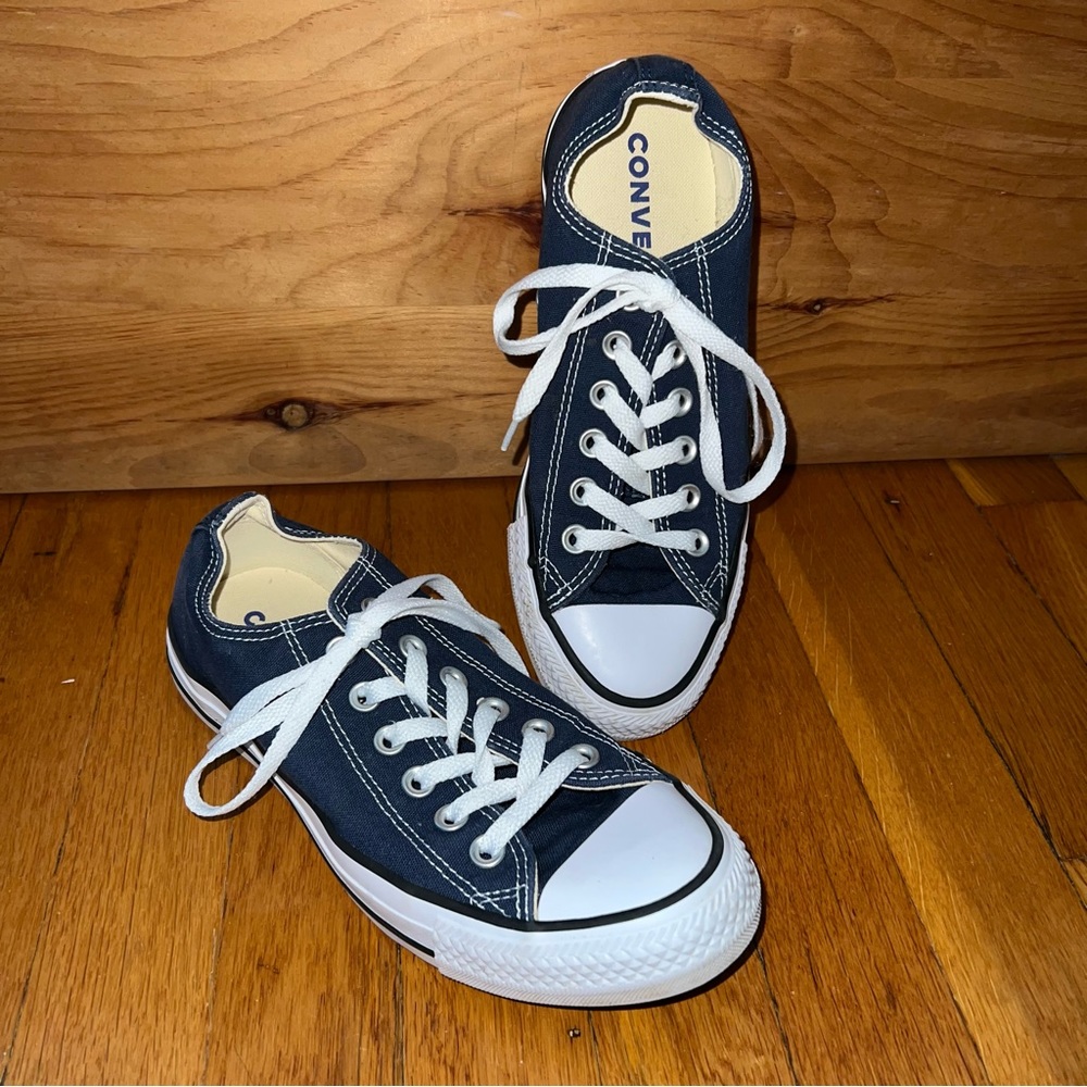 chucks shoreline slip on